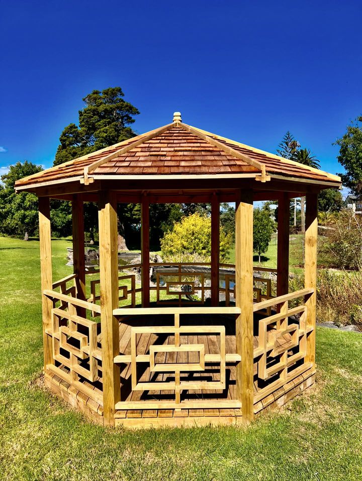 WBS Henderson - customer pergola 